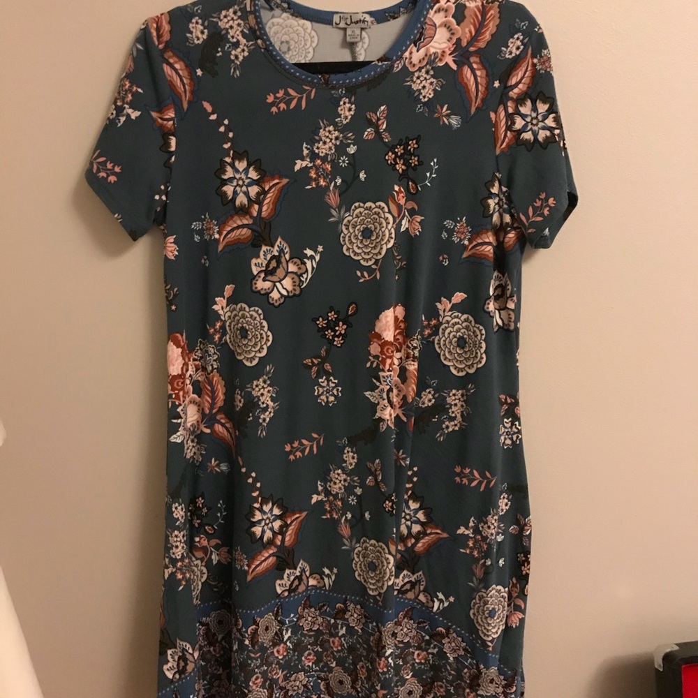 T-shirt dress